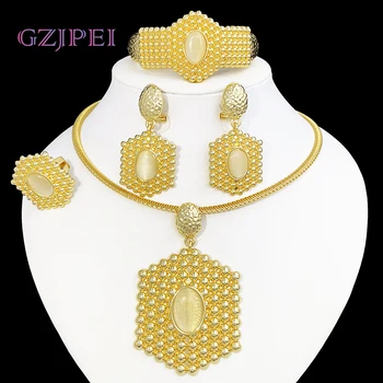 Luxusní Design Dubai 4KS Sada Šperků Pro Ženy, Kvalitní 24k zlacené Bílý Kámen Čtvercový Přívěsek Náhrdelník Náušnice Náramek Kruh
